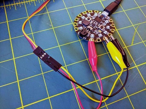 Pin connections for servos