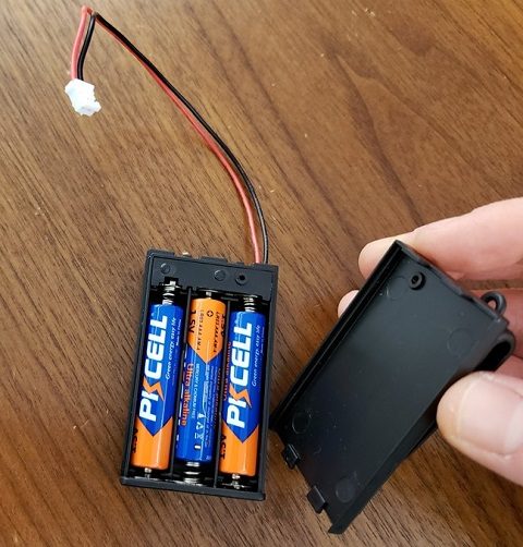 3 batteries inserted into the battery pack