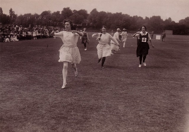 Runners in the 1920 Egg and Spoon Race