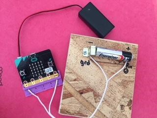 micro:bit battery tester