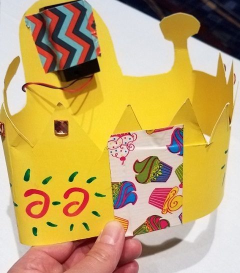 Tape the ends of the crown together