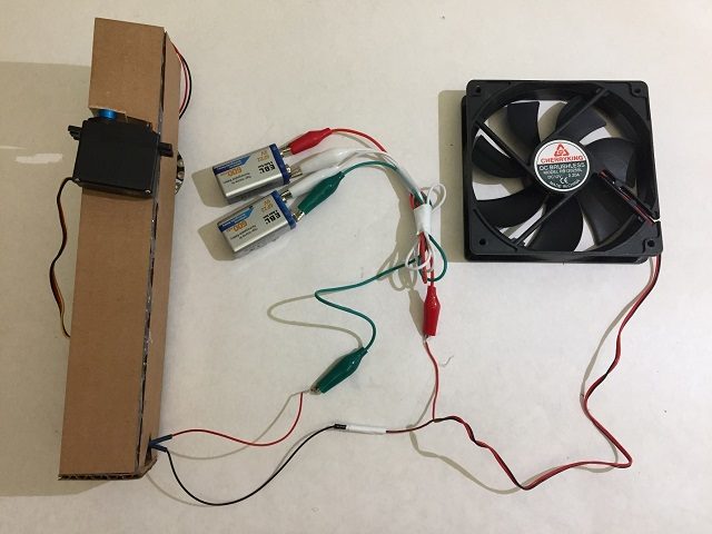 Connect the fan and batteries
